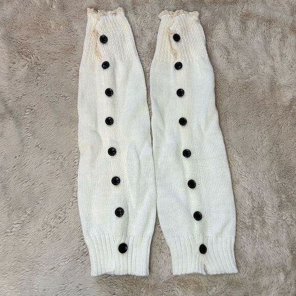 Women's Cream Button Knit Leg Warmers NWOT - Picture 3 of 5